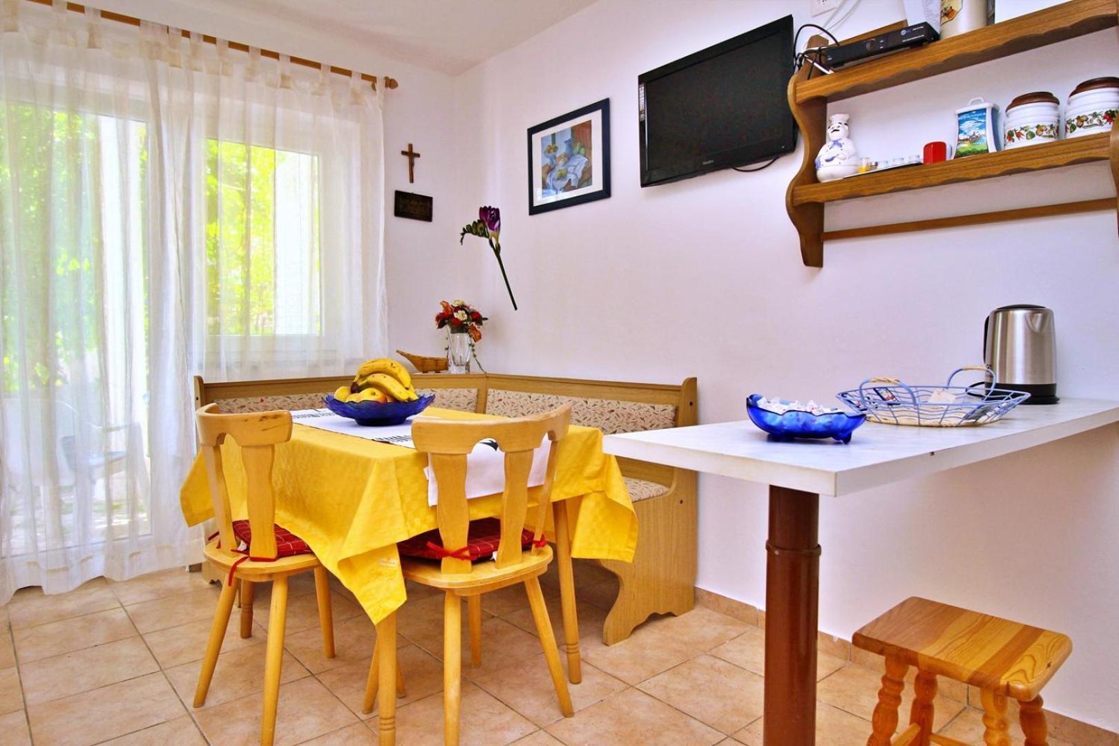 Apartments Zlatica Шіло Екстер'єр фото